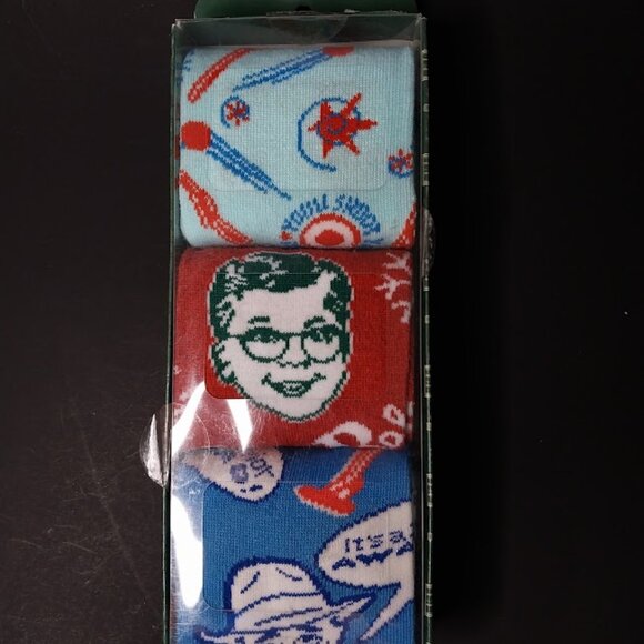 A Christmas Story Adult Movie Inspired Design 3 Pack Crew Socks - Picture 1 of 6
